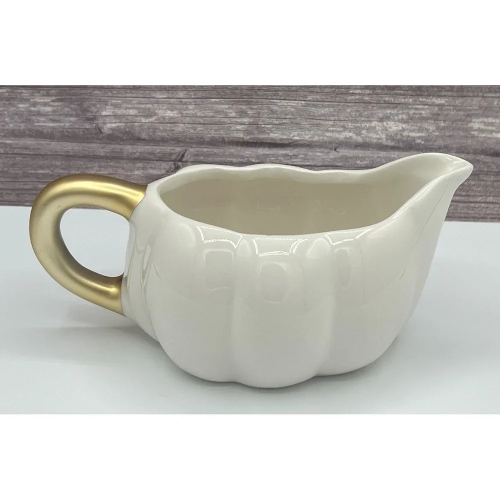 Target Bullseye ~ Ceramic Novelty Gravy Boat Pumpkin ~ Thanksgiving 2025 NEW